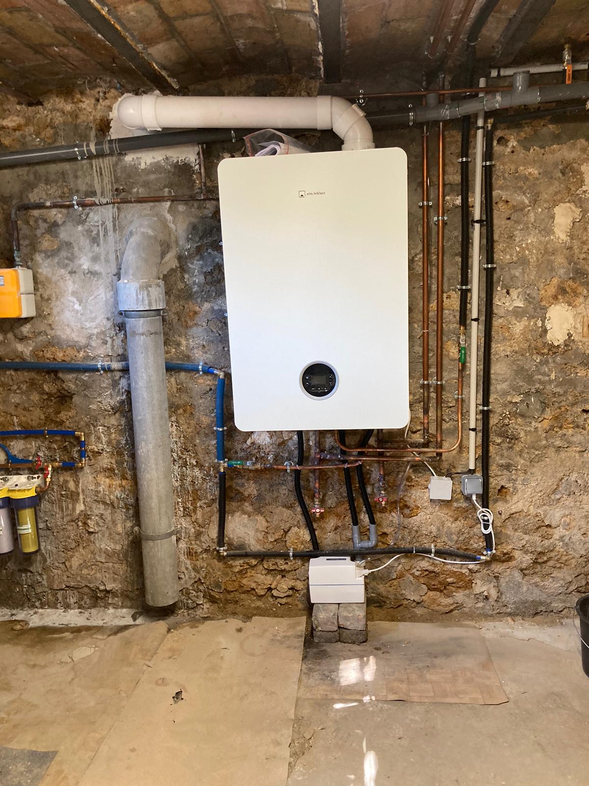 réalisation plombier chauffagiste Val‑d’Oise – Agencement d'un chauffage central en Île-de-France.